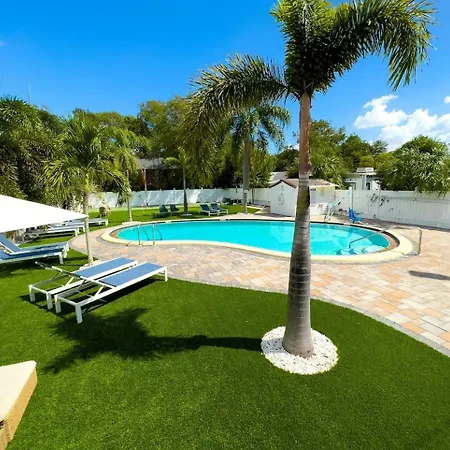 1K Bed Studio Apt With Shared Pool 07 Clearwater Exterior photo