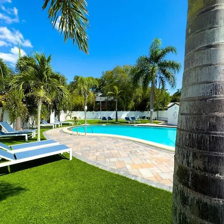 1K Bed Studio Apt With Shared Pool 07 Clearwater Exterior photo